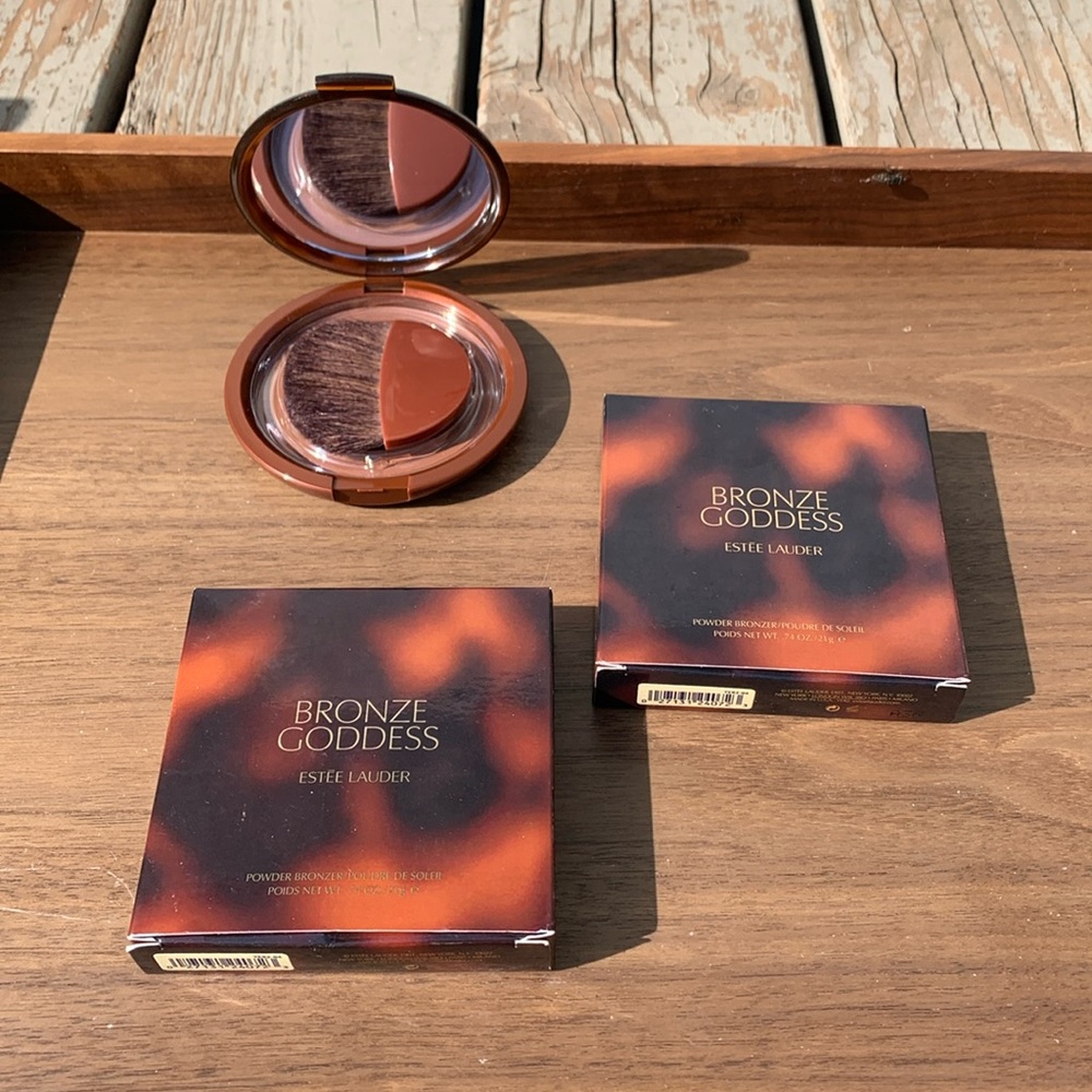 Bronze Goddess Estee Lauder powder Deep 04
